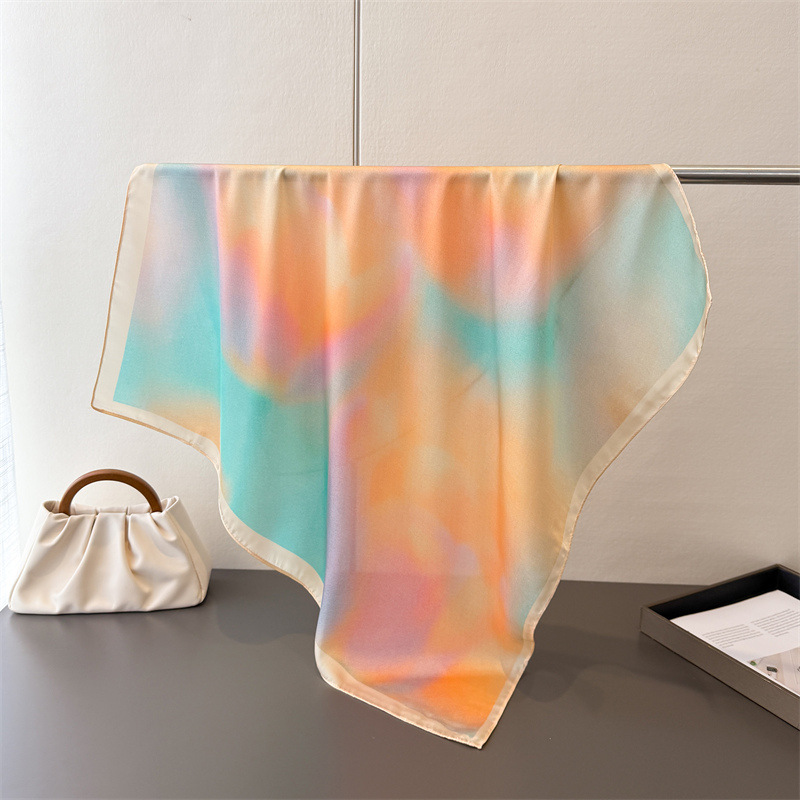 Дизайнерский модный квадратный – обзор и цена Scarf Silk Square