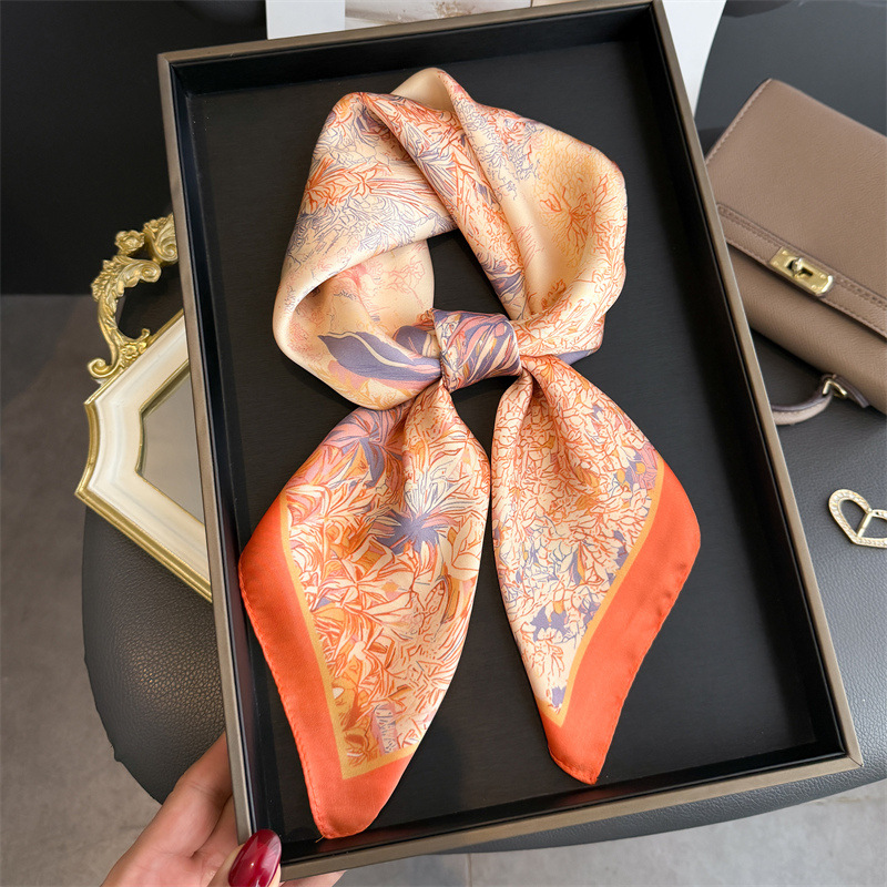 Элегантный дизайнерский шарф с – обзор и цена Silk Neck Scarf
